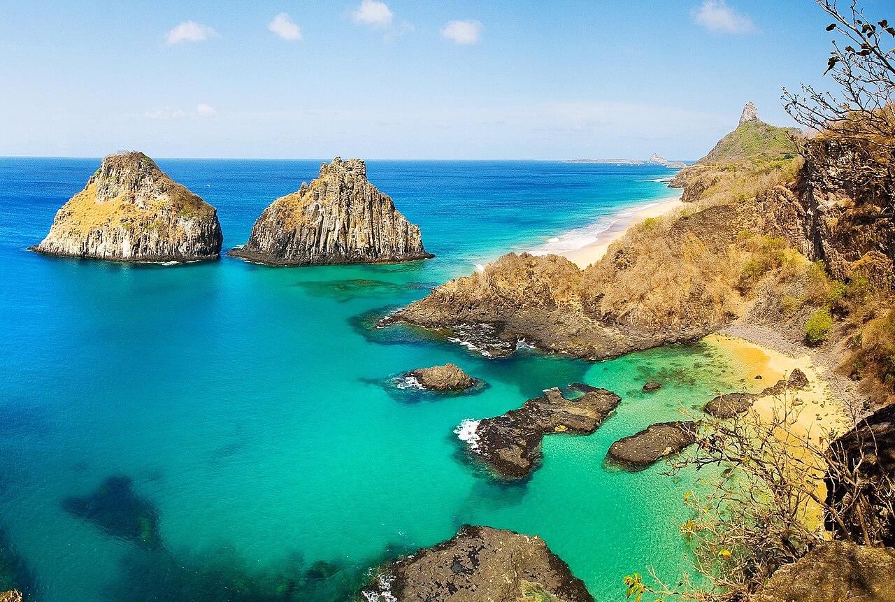 Baía dos Porcos on Fernando de Noronha, Brazil